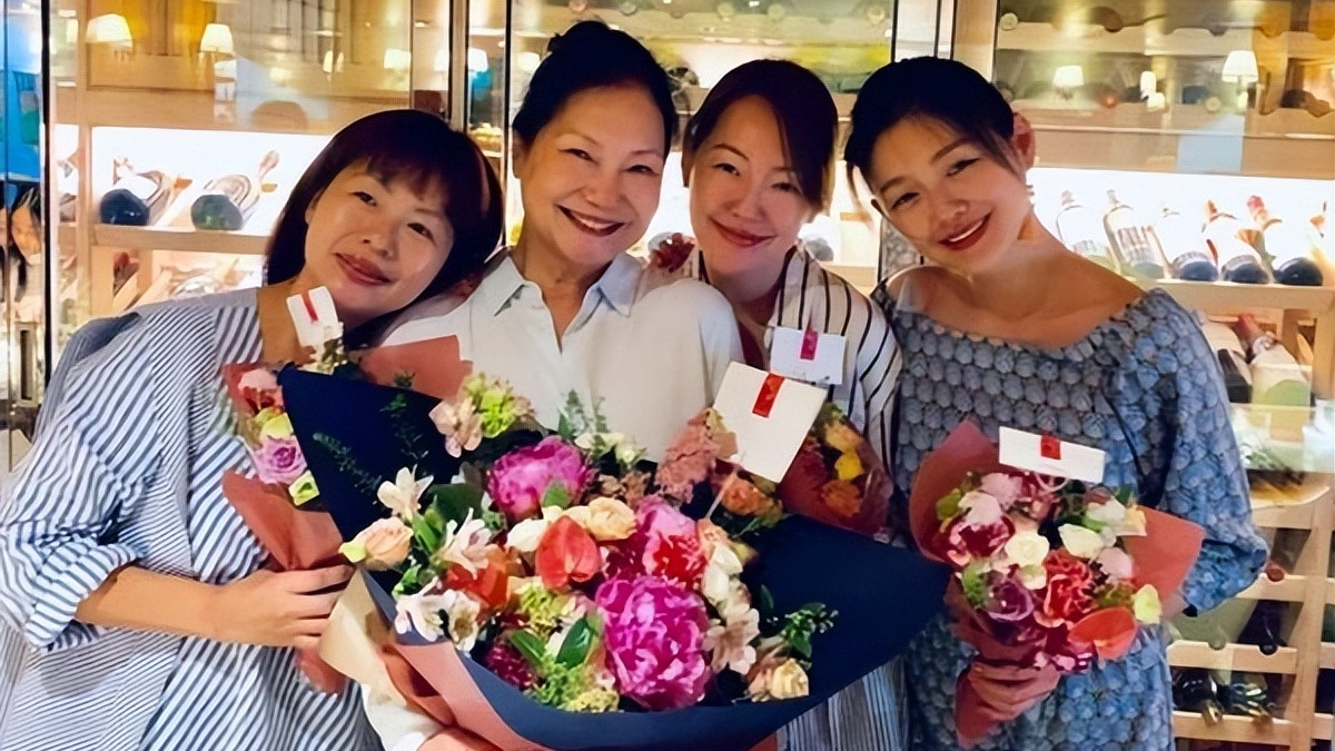 大S|大S具俊晔今日在台登记受阻碍，S妈怒气难消，小S感到无奈！