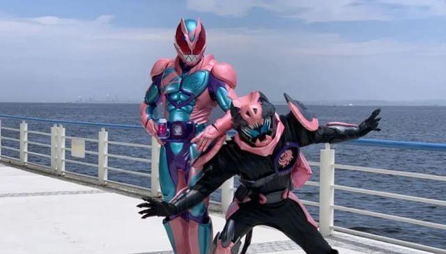 |汇总假面骑士Revice打破的骑士惯例,这次爹骑活到最后了