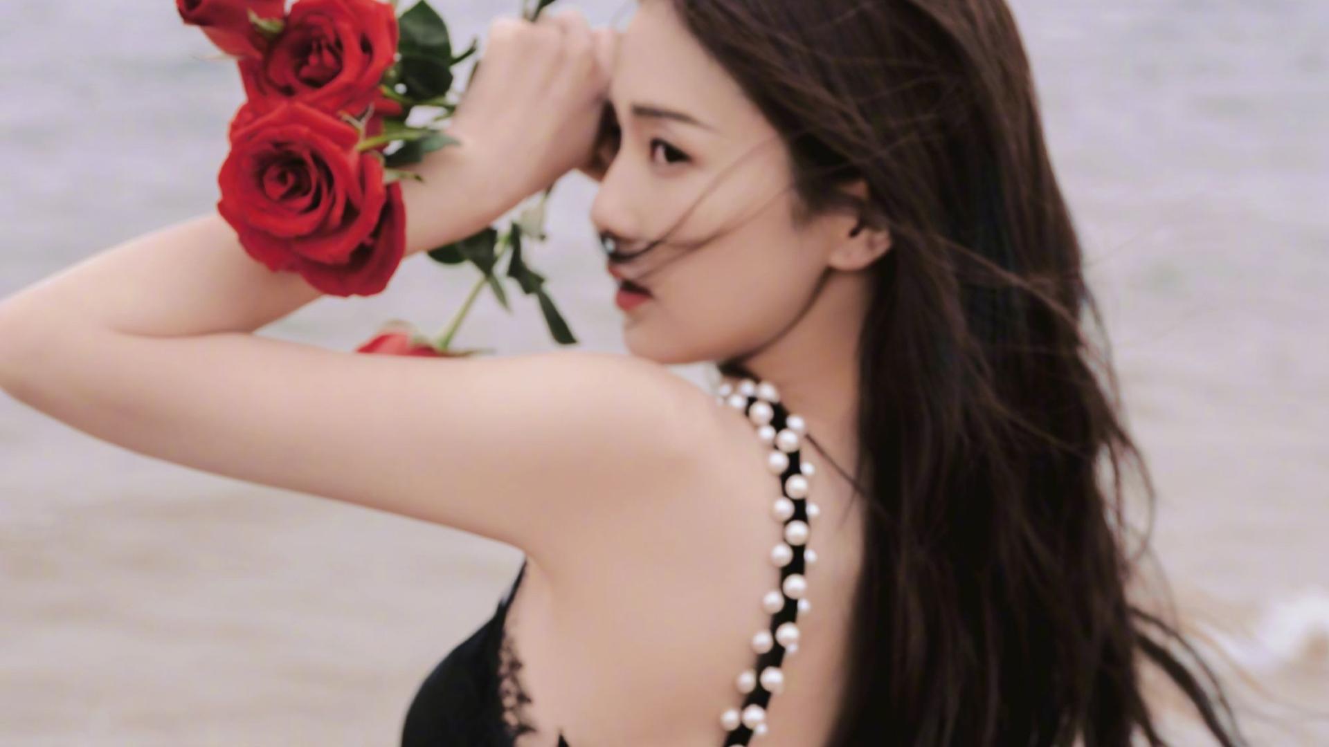 白梦妍|白鹿素颜照，白鹿的美，清纯美艳，可爱日常，这个女神美得好干净