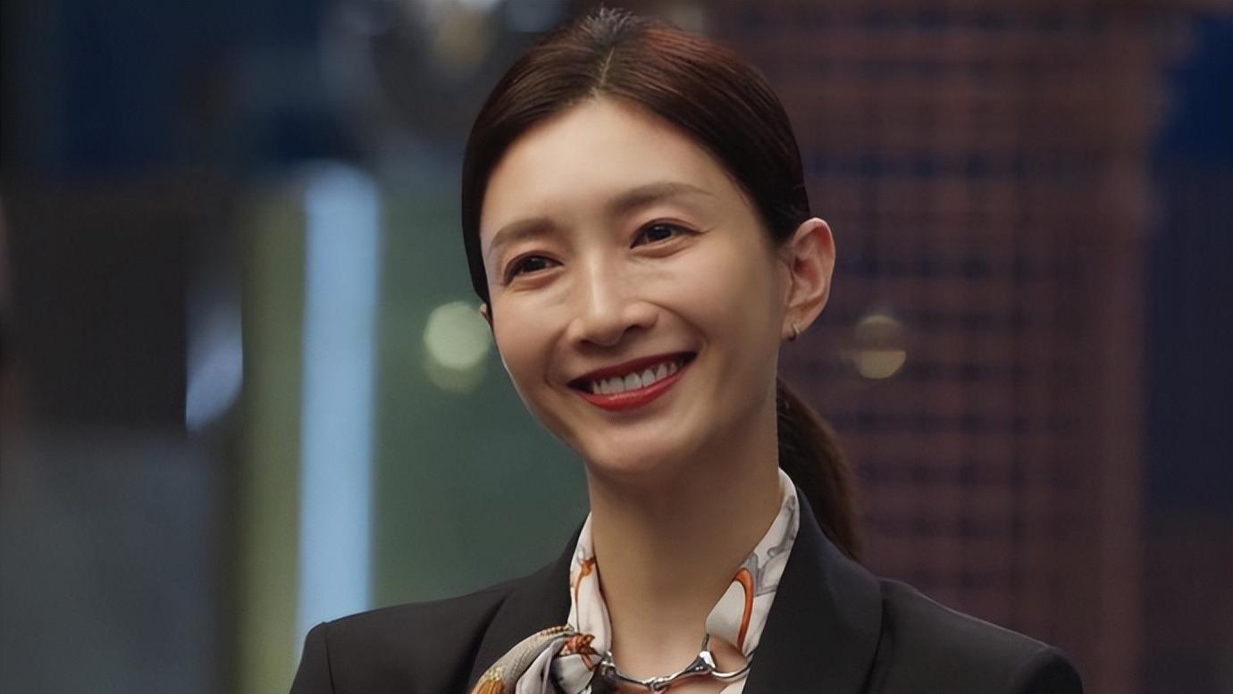 江疏影|35岁江疏影罕见演律师，身材胖一圈更惊艳了，许婕这个角色演对了