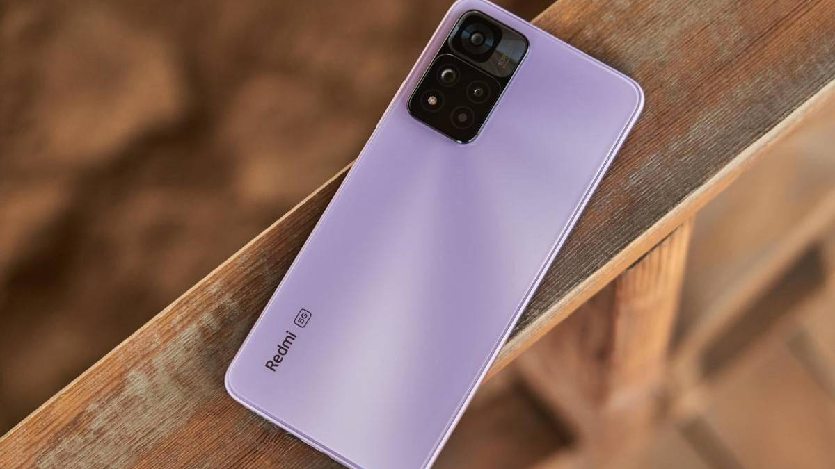 红米手机|1500元价位焊门员，144Hz LCD屏+天玑8000，等等党赢麻了