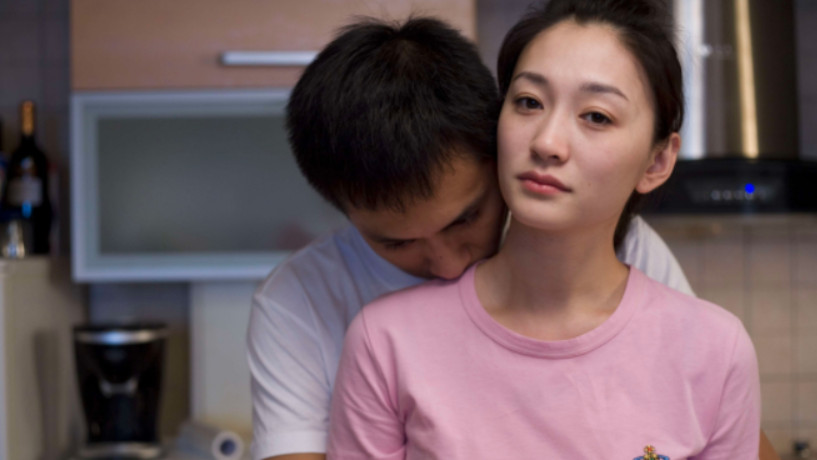 周淑怡|李小冉：39岁嫁给男闺蜜，5个亿随便花，如今婚姻状况如何？