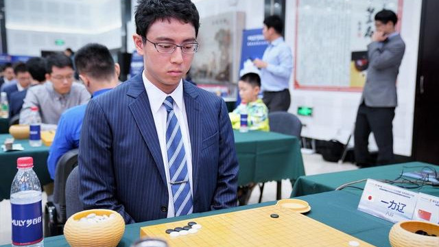 井山裕太|一力辽棋圣战半目险胜井山裕太获得赛点！