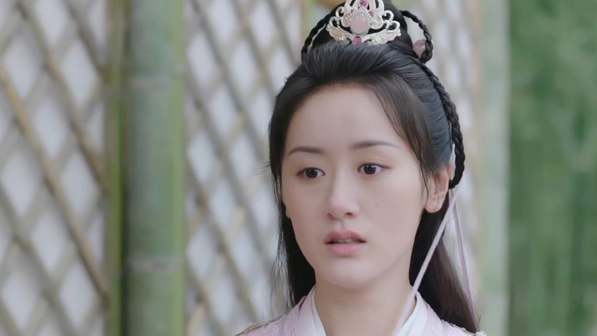 袁冰妍|《落花》预告释出，袁冰妍“丫鬟相”被嘲，耐看等于小家子气？