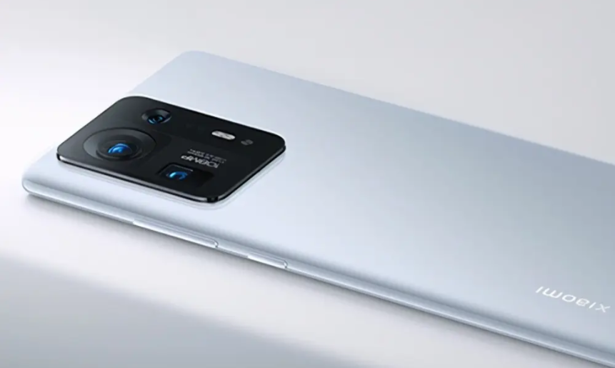 小米科技|手机厂商喜欢尝试各种屏下手机,折叠屏手机能给人带来新鲜感