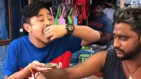 刘墉|网红刘墉：豪饮恒河水圈粉1200万，网友：全网就他挣钱我不眼红