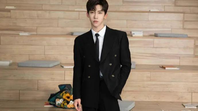 丁泽仁|他真是一朵奇葩男绿茶...