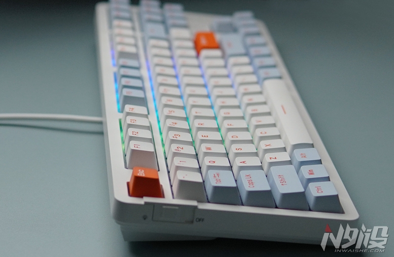 达尔优|达尔优A87 PRO单模版机械键盘图赏