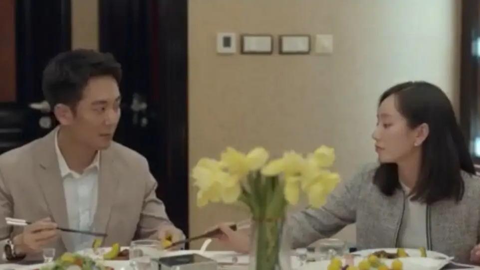 心居|年轻人为什么不愿结婚？看看《心居》中，顾昕的两个妈妈就知道了！