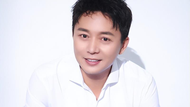 刘奕君|刘奕君妻子吕梓媛，嫁二婚演员丈夫，如今一家四口幸福甜蜜