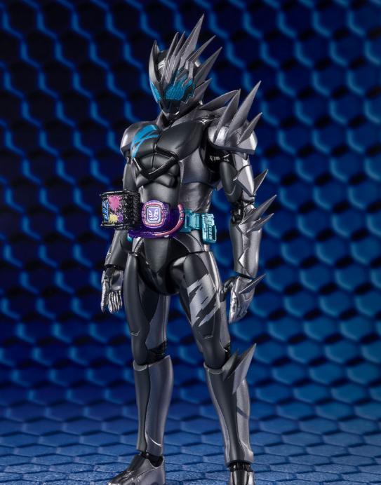 神谷浩史|假面骑士劫持reviceSHF手办官图公开换个颜色直接变成深红贝尔