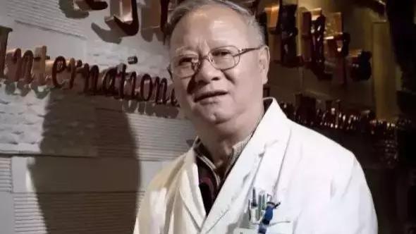 香水 皮肤科医生从来不做这些事，普通人却花了很多钱去踩雷
