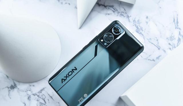 中兴|“20G运存”！能5年不卡的中兴旗舰，大降600