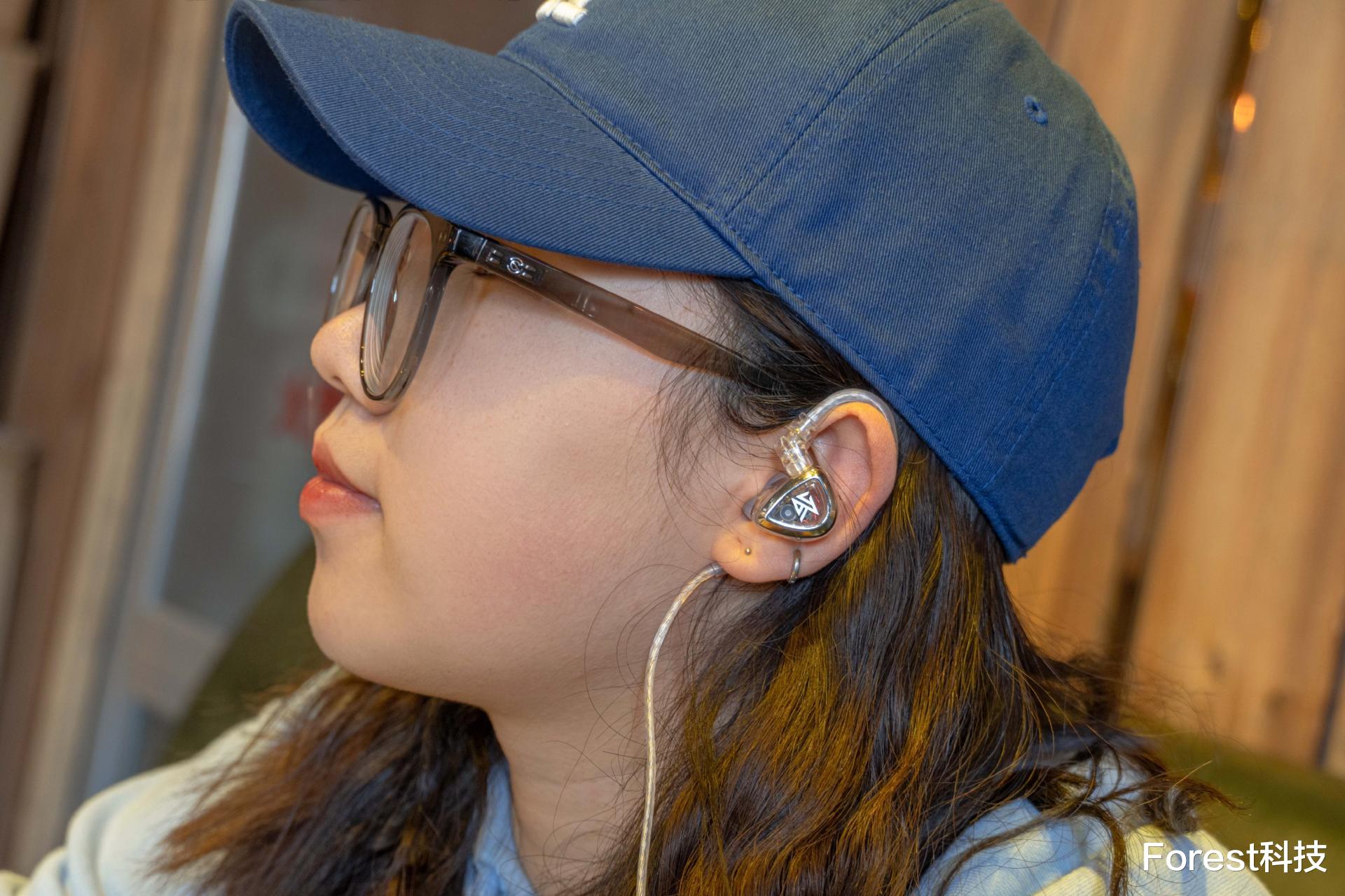 骨传导耳机|你见过花一副耳机的钱送你三款耳机的厂商吗？KZ-EDA满足你的需求