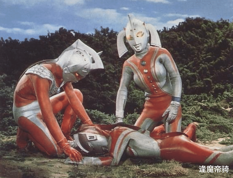 奥特兄弟|不同的奥特曼，有不同的“绝望时刻”，隔着屏幕都替他们揪心！