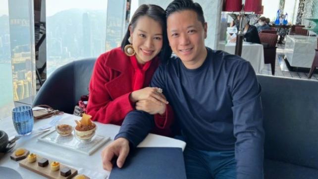 胡杏儿|网曝胡杏儿俩儿子确诊新冠，病情不是很严重，目前在隔离治疗