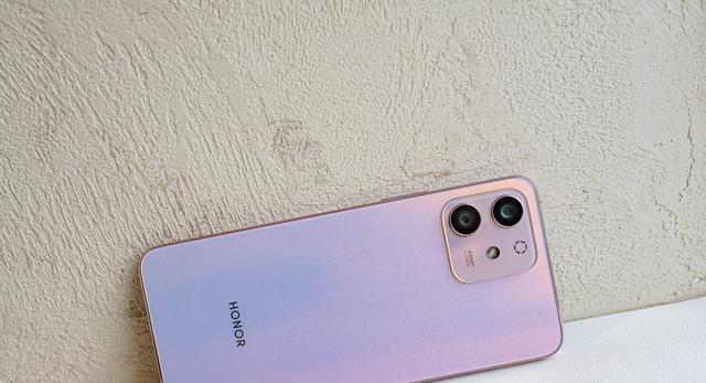 荣耀play|荣耀开始“内卷”，10GB+256GB大存储仅售1499元