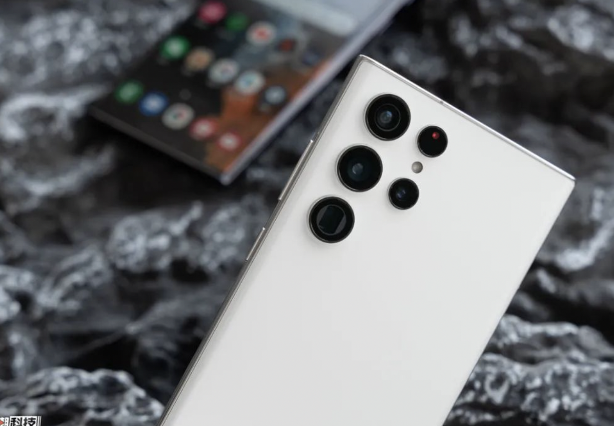 三星|想要五年内不换手机,建议一步到位,目前只有这三款手机符合要求