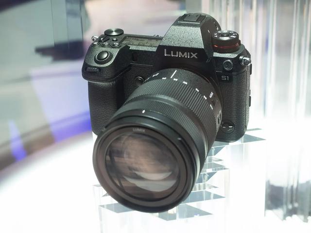 vivo|一个被低估了的微单品牌——画质不输尼康索尼,视频拍摄远胜佳能