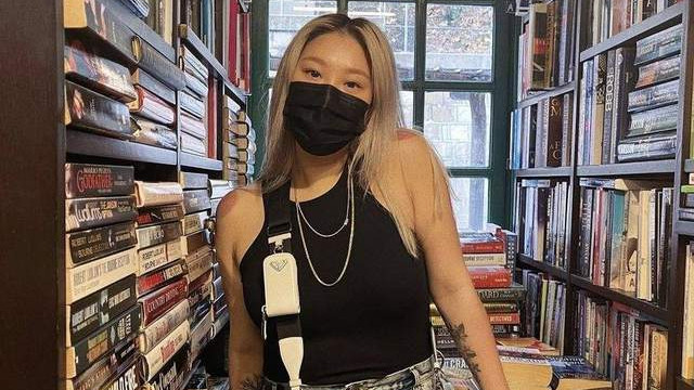 郑欣宜|香港知名歌手迎来新恋情！男友是花店老板，减肥20斤为搏情郎一笑