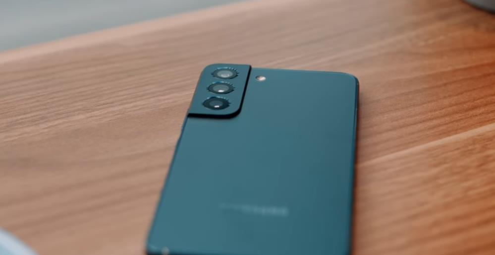 索尼|三星再次“血拼”国产手机,IP68+骁龙8,发布2个月变相降价500元