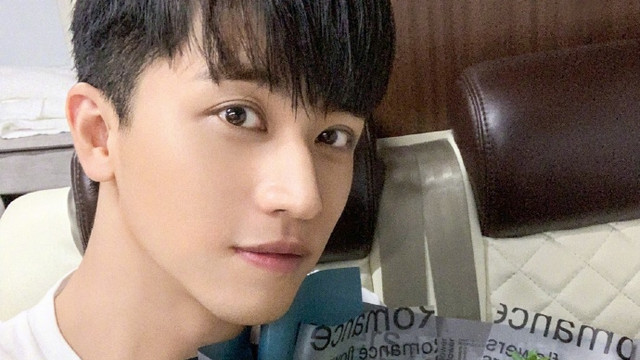 许魏洲|许魏洲结婚众星祝贺，跟圈外妻子已交往四年，曾羡慕任嘉伦有担当