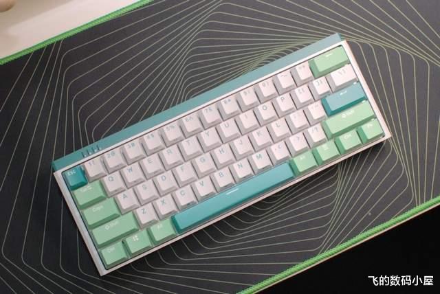 |杜伽K330W机械键盘：小体积，高颜值，轻松释放有限的桌面空间