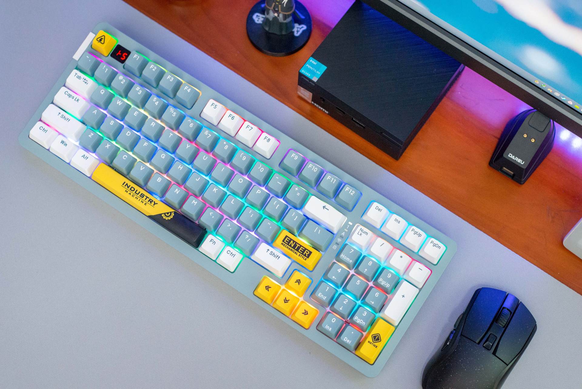 达尔优|量产机械键盘天花板？且让我来盘一盘｜达尔优 A98 机械键盘体验分享