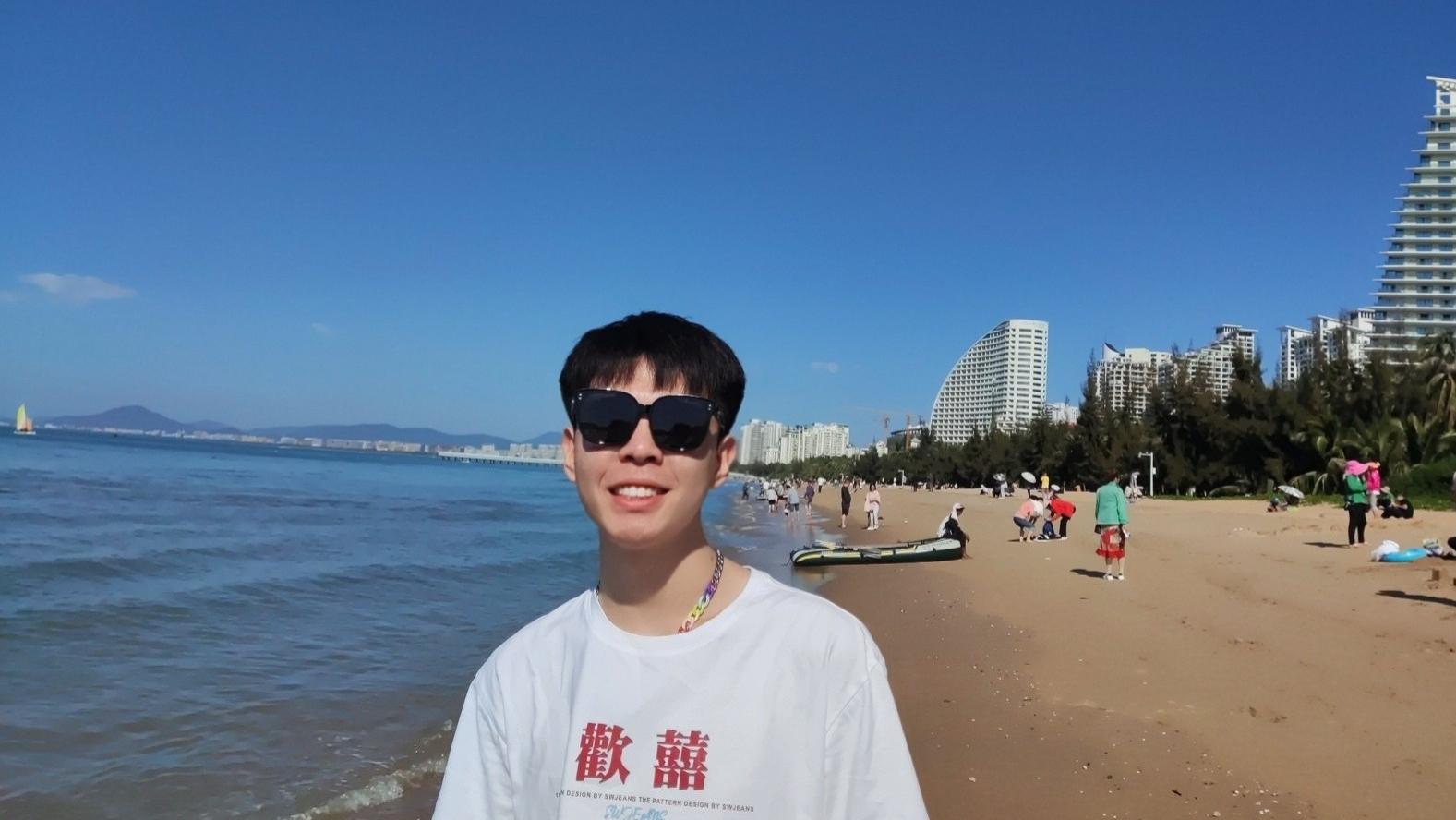 刘学州|努力笑对人生的刘学州去世，我想起了《明星大侦探》的一期故事
