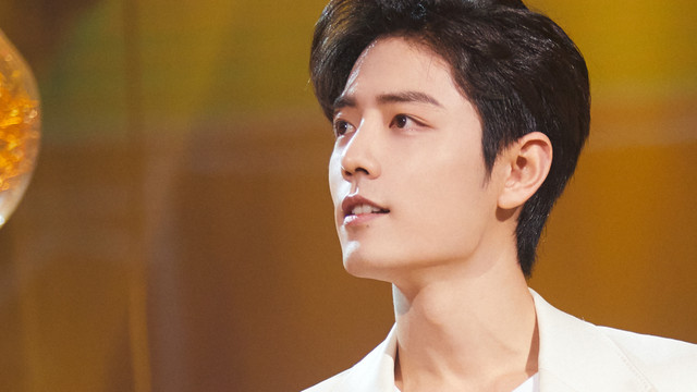 肖战|《余生》完美收官，肖战迎来30个代言，为熬过低谷一刻没有松懈