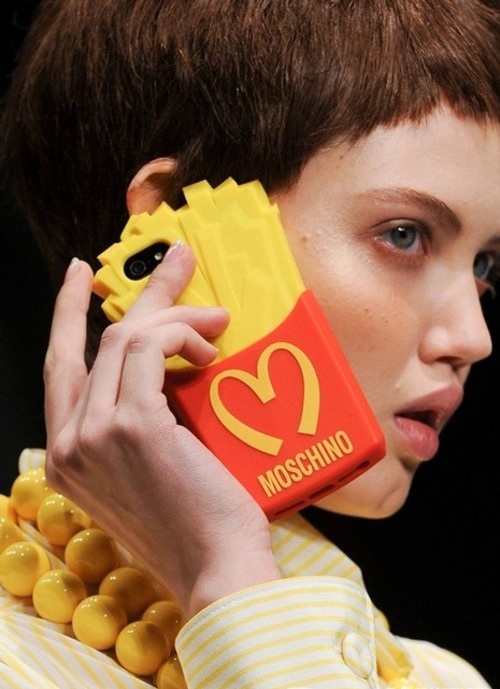 星巴克|“星”巴克手机壳好蠢，但我想要一个