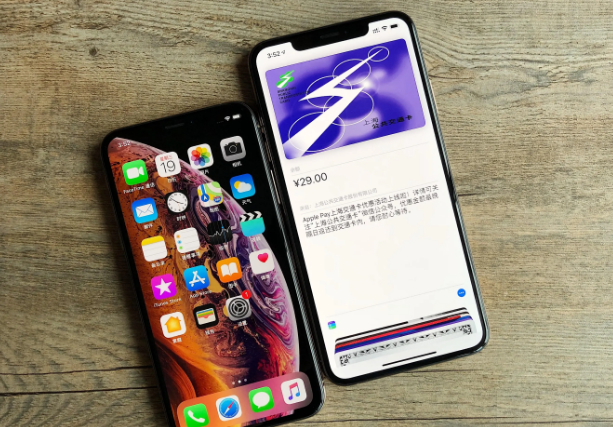 充电器|当年在追求硬件的时候，苹果打造软件服务，率先获得市场