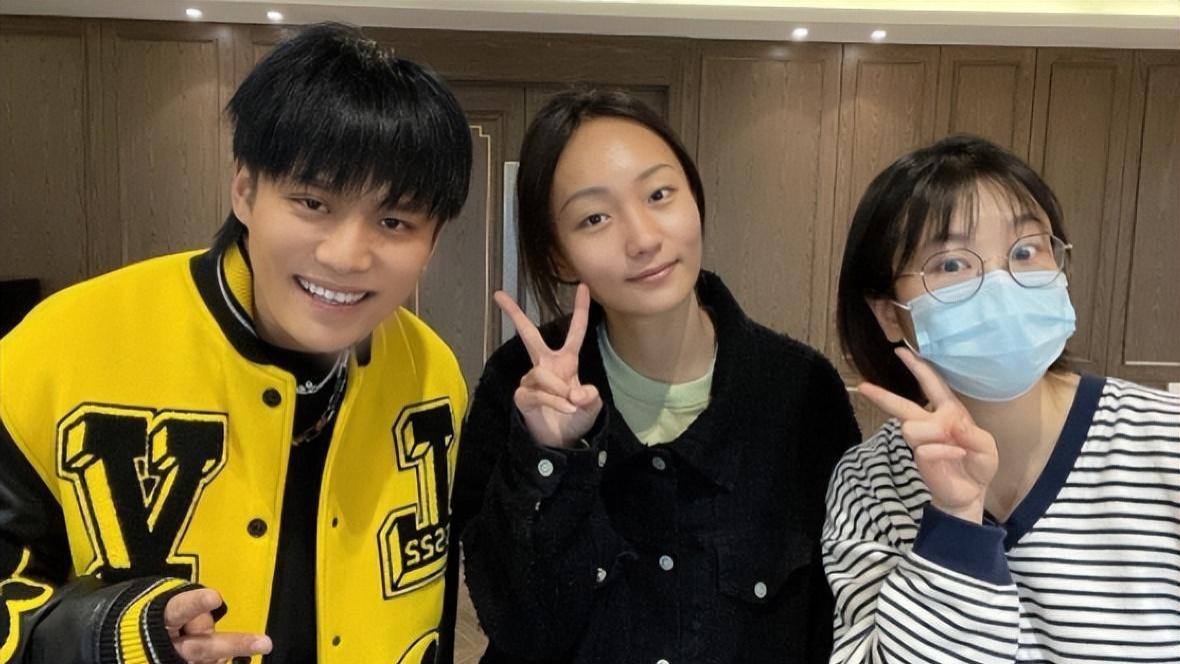 小杨哥花费巨资1亿买楼，大力发展电商基地，本人回应称：东拼西凑买的