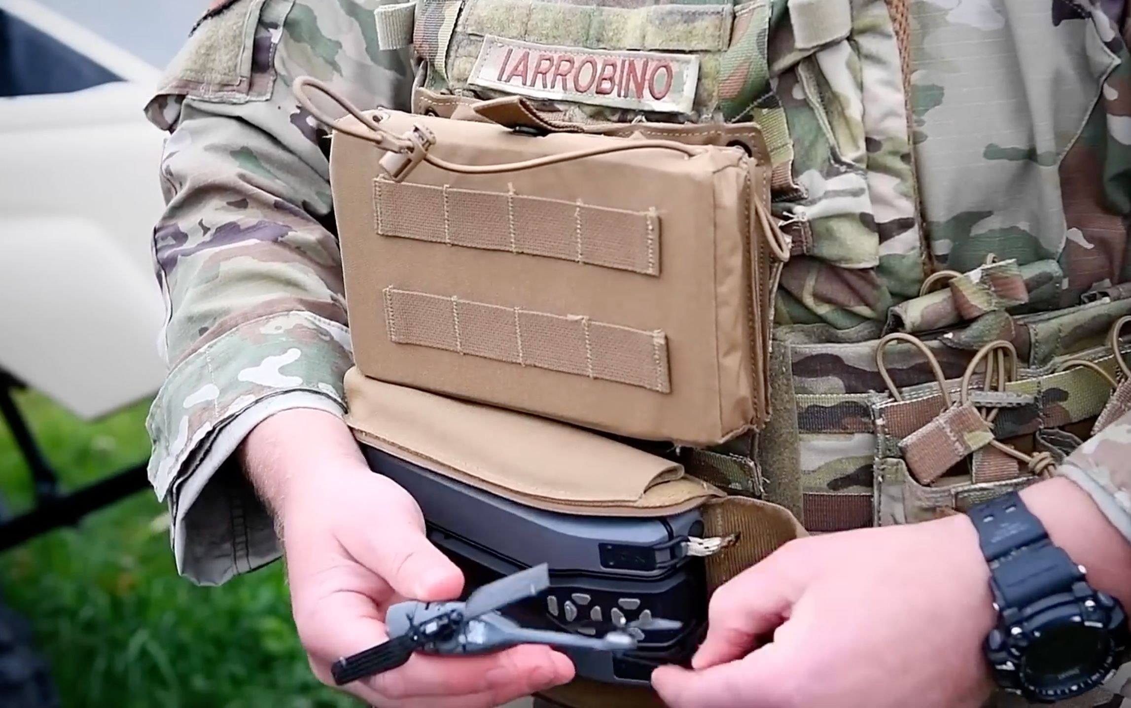 创投圈|售价近20万美元,拇指大的无人机居然还带夜视功能