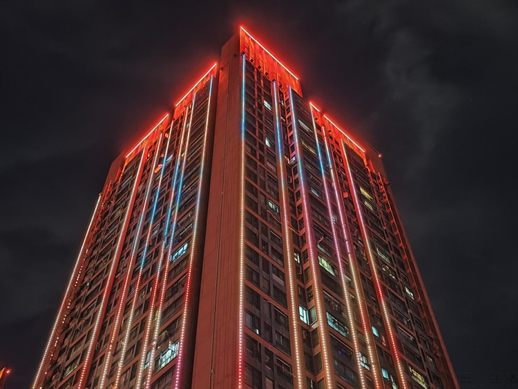 光学变焦|“真光学变焦”vs“真徕卡”,手机长焦影像哪家强