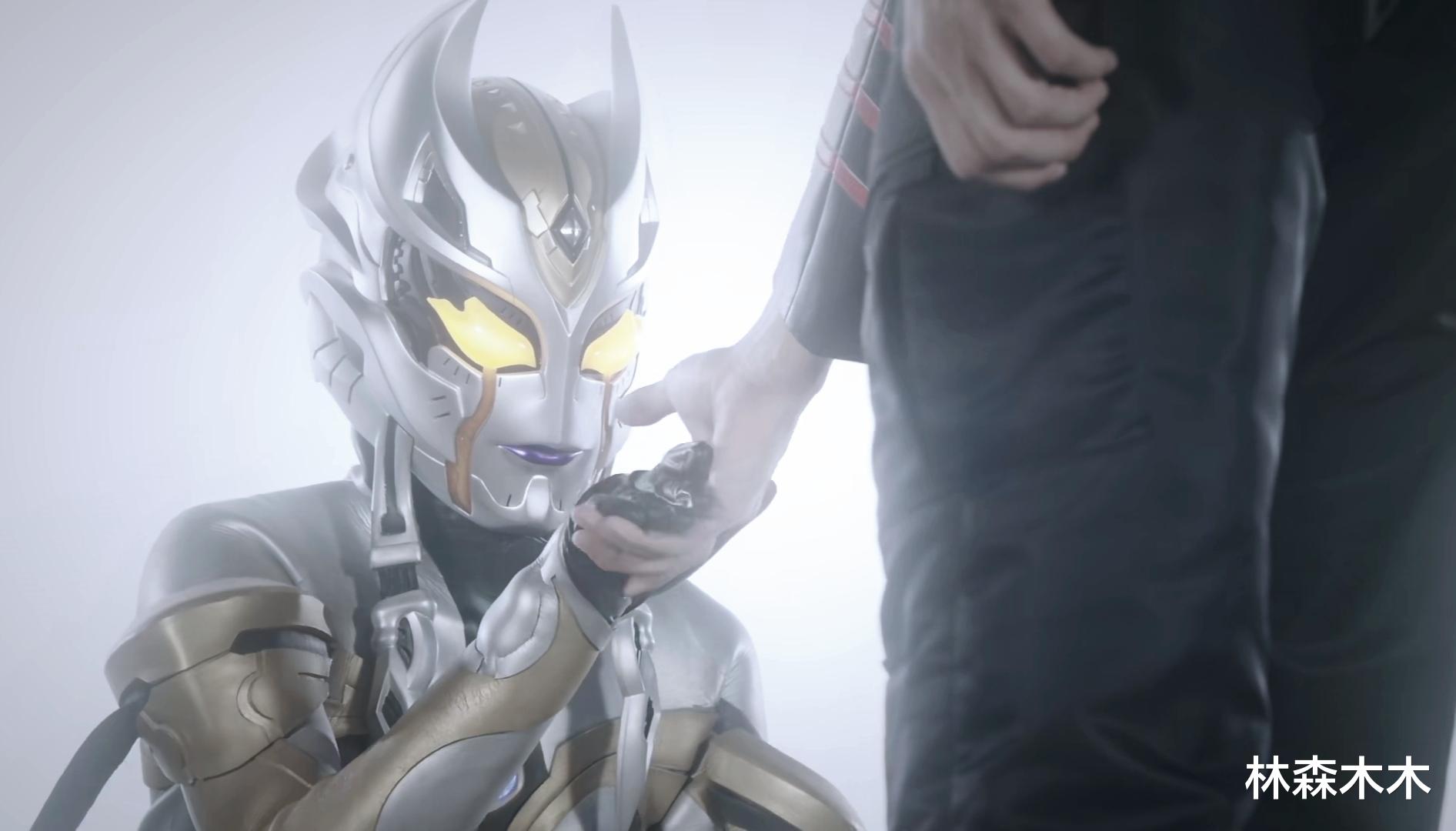 acgn漫评|高开高走的神话被终结,联动成了闹剧!德凯会步特利迦后尘吗?