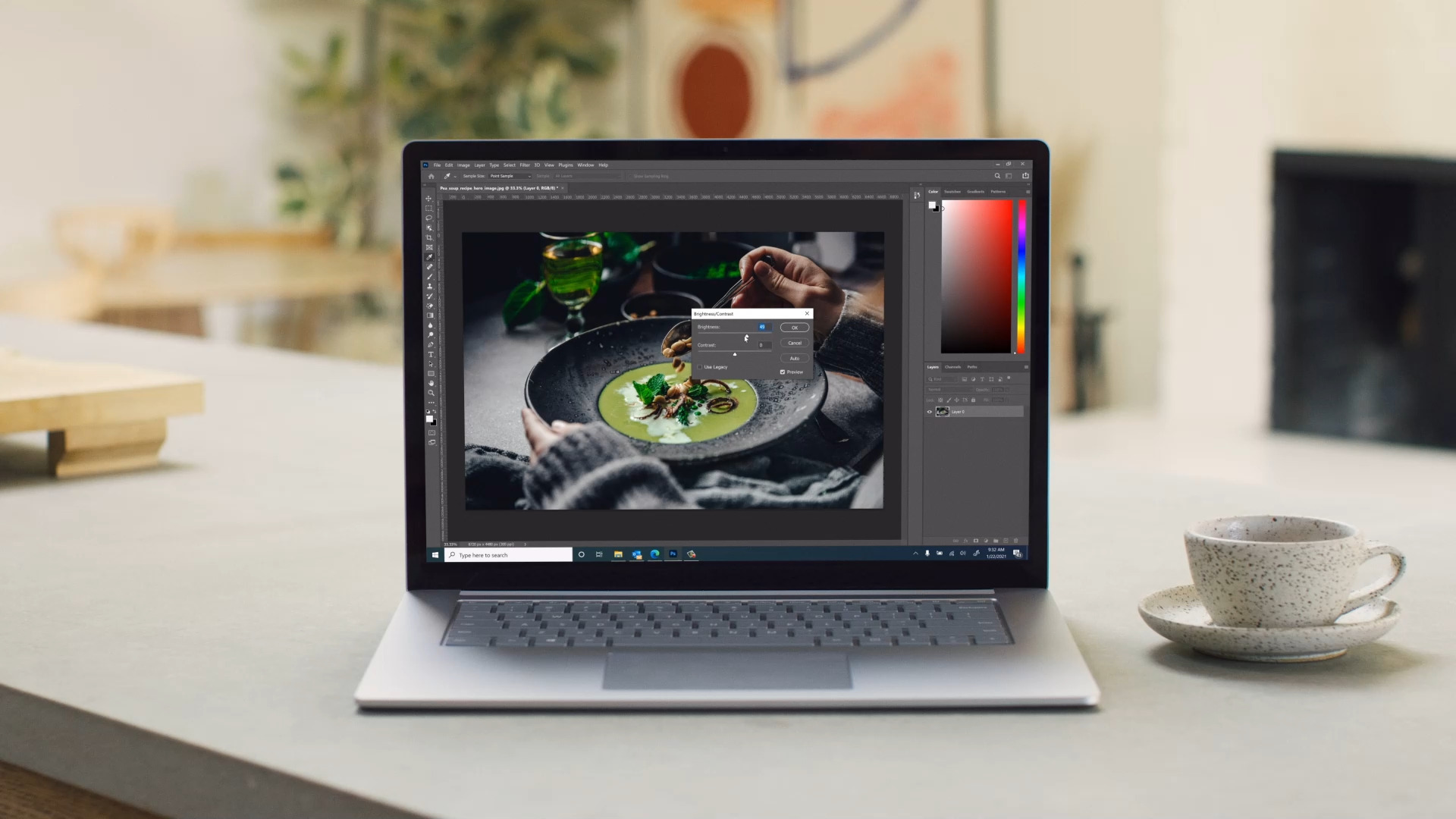 英特尔|续航不输苹果！微软新Surface笔记本曝光：配置全面升级