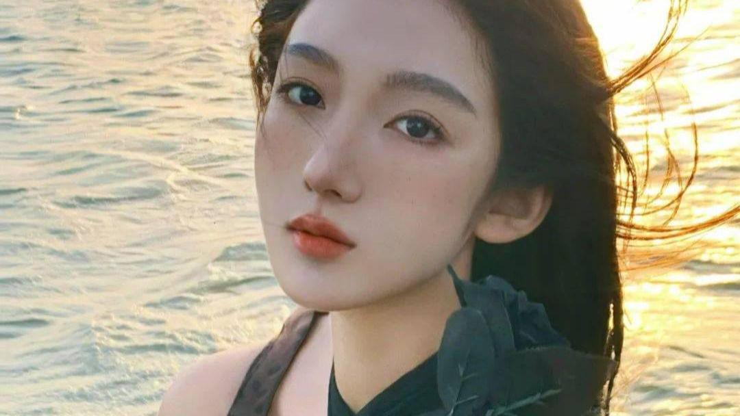 都美竹|都美竹大方承认整容，却被专业人士吐槽：19岁整成了39岁