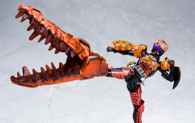 假面骑士OOO|假面骑士ooo爬虫联组真骨雕手办实物SIC的解放特效配件太香了