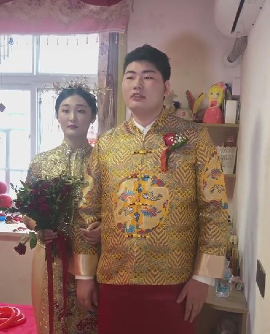 陈亚男|陈亚男直播首谈绑架案，语气平和，脸上表情引嘲讽：不作不死！