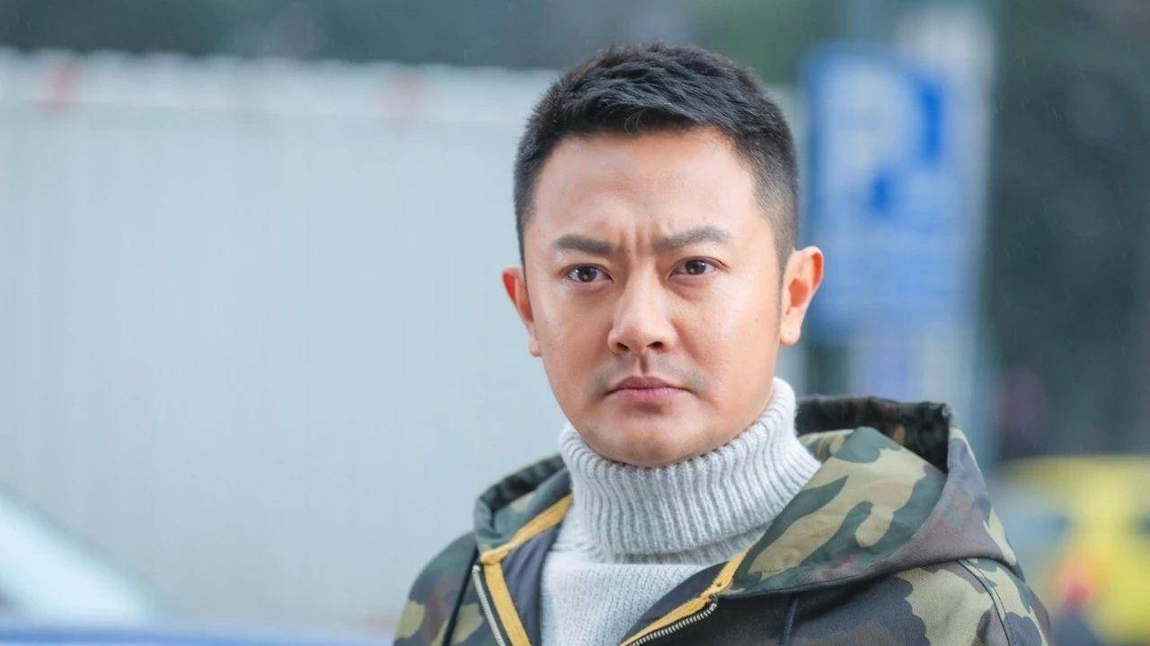 金晨|边潇潇直播被骂惨，观众刷屏空有其表，尴尬下线太滑稽