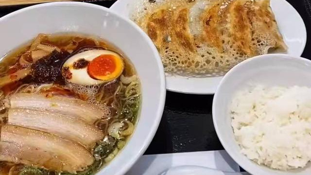 米饭|日本人顿顿吃米饭、餐餐淀粉质不离口，为何就是“胖不起来”呢？