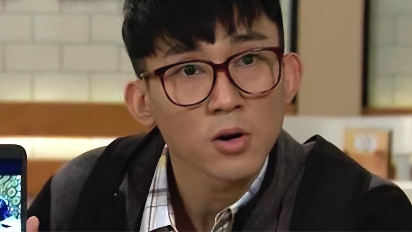 TVB|TVB男星李兴华内地卖小吃，亲自洗碗接地气，10元一串鱼蛋卖到爆