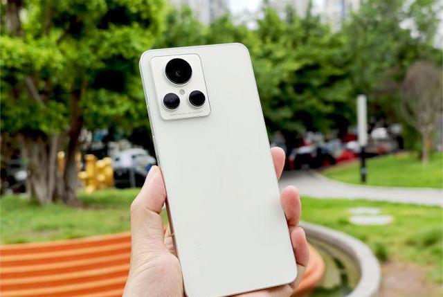 一加科技|旗舰手机不只有iPhone!骁龙8+手机最低3099元,性价比高值得入手