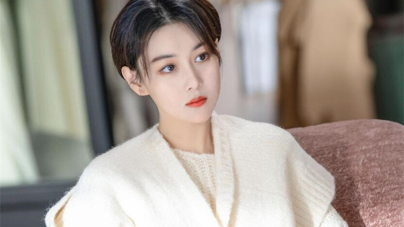 张馨予|张馨予公开自家院子，满是鲜花和蔬菜，网友：这是豪宅还是农场？