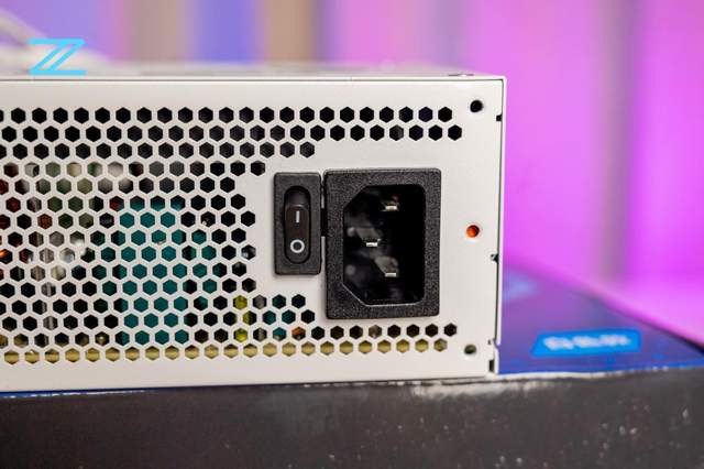 三星|最便宜的白色SFX电源!ITX爱好者狂喜!超频三 500W SFX