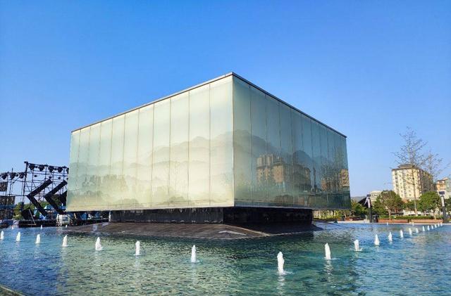 高通骁龙|起售价仅2999元，顶级骁龙+旗舰直屏+120W快充，红米彻底放大招！