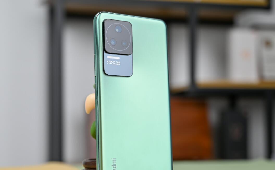 跑分|3款适合打工人使用的手机,性能强价格还不贵,至少流畅三五年