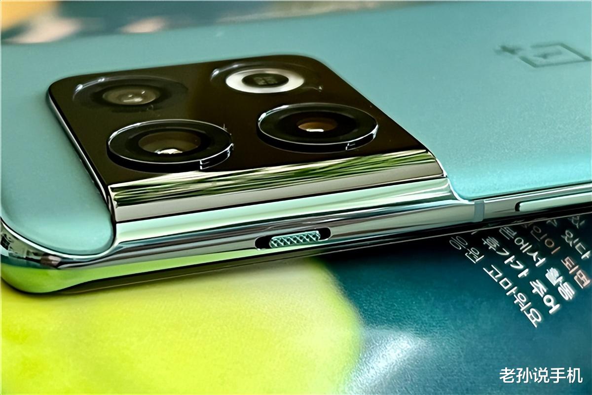 芯片|一加设计师承认:新机放弃三段式按键,可以有更大的电池和快充!