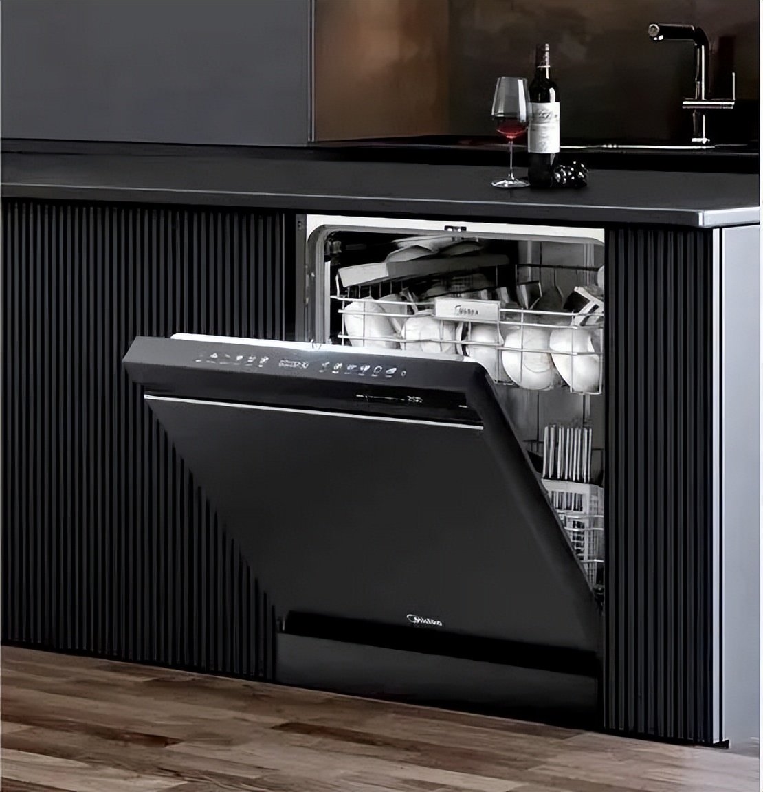 侵权|5年内3次侵权被判赔,华帝花式抄袭美的洗碗机敲响产业警钟